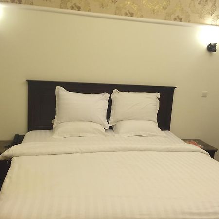 Al Denny Aparthotel Jeddah Ngoại thất bức ảnh