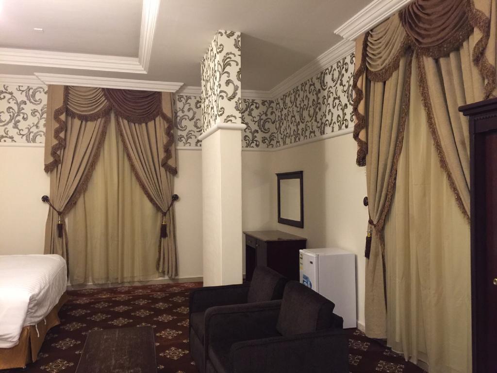 Al Denny Aparthotel Jeddah Ngoại thất bức ảnh