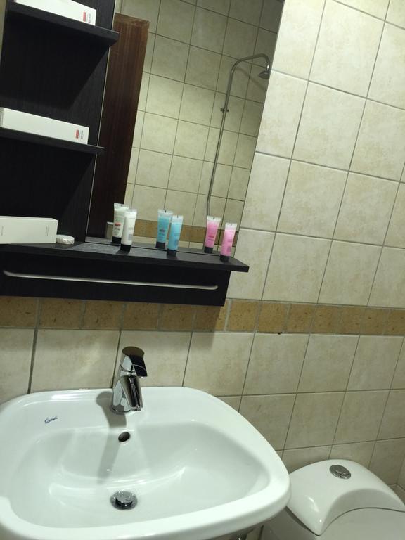 Al Denny Aparthotel Jeddah Ngoại thất bức ảnh