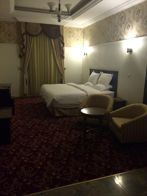 Al Denny Aparthotel Jeddah Phòng bức ảnh