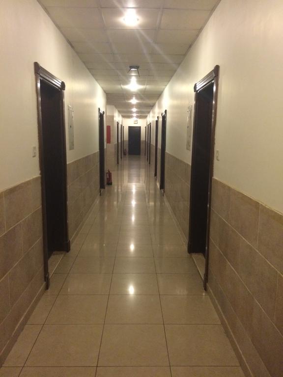 Al Denny Aparthotel Jeddah Ngoại thất bức ảnh
