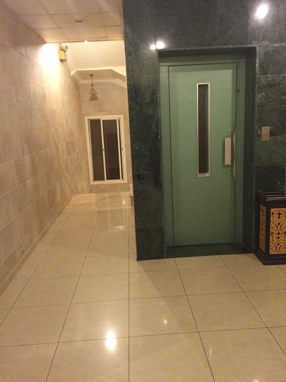 Al Denny Aparthotel Jeddah Ngoại thất bức ảnh